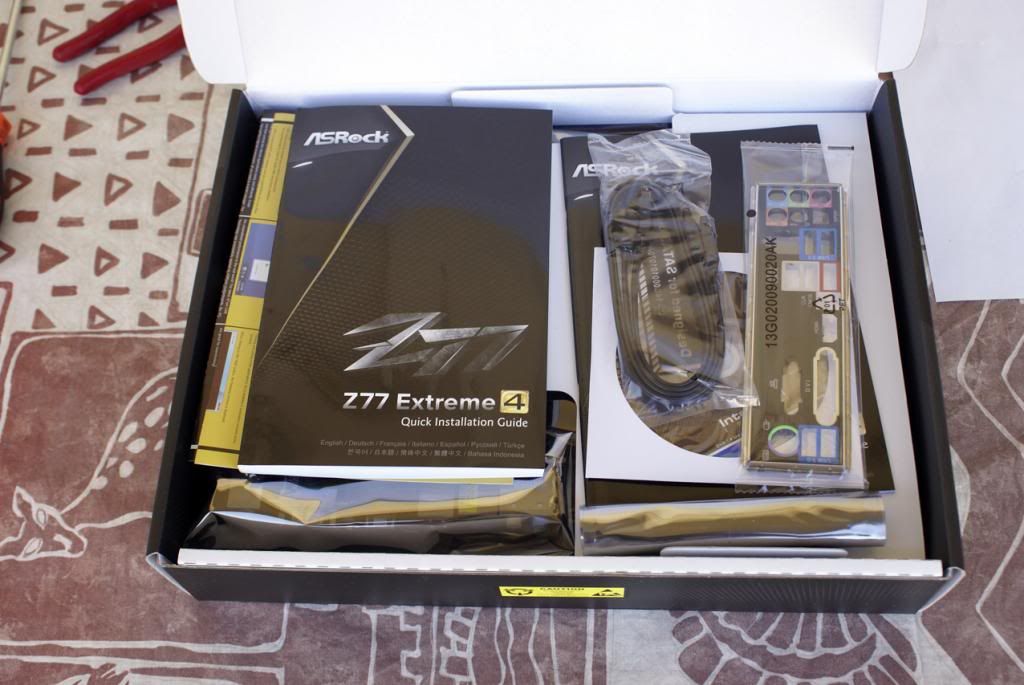 Asrock_Z77_Extreme4_1.jpg