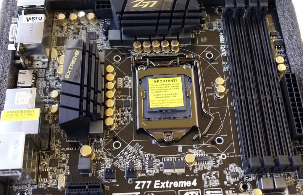 Asrock_Z77_Extreme4_3.jpg