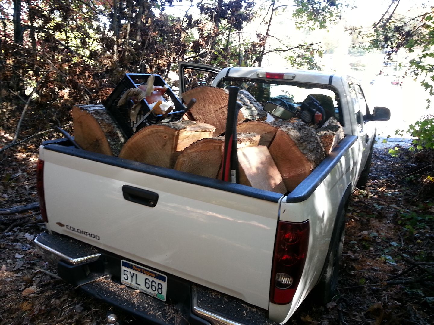 Hauling Firewood Chevy Colorado Gmc Canyon