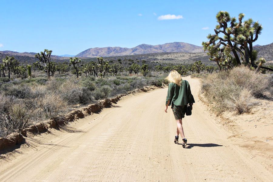  photo joshuatree-armygreen-chloe-beckerman-blonde-california-cactus-rodarteshoes.jpg