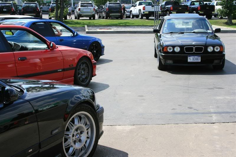 http://i66.photobucket.com/albums/h258/Drexial/M3%20Meet%2008-17-08/M3Meet08-17-08055Medium.jpg