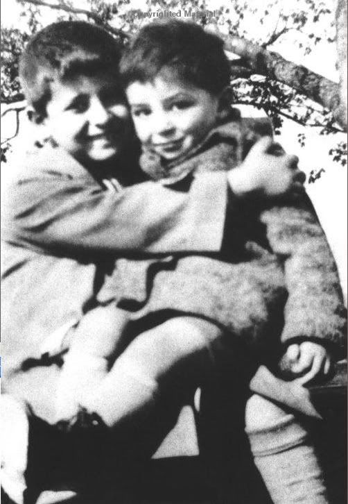Nesuhi & Ahmet in London 1920s