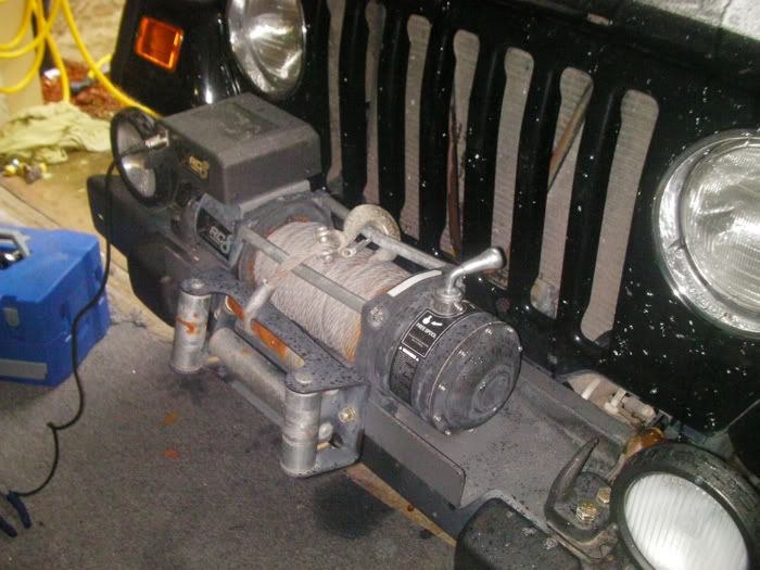 Winch fuse??? - JeepForum.com jeep rubicon fuse box 