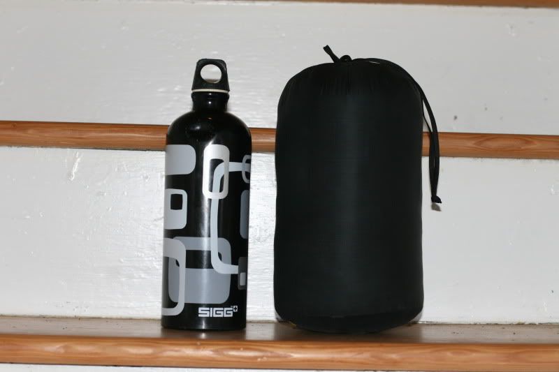 Mountain Hardwear Phantom 32 with Sigg bottle for size comparison