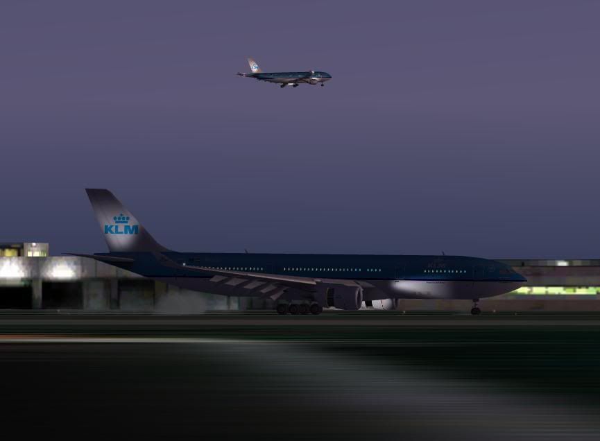 A330KLMams.jpg