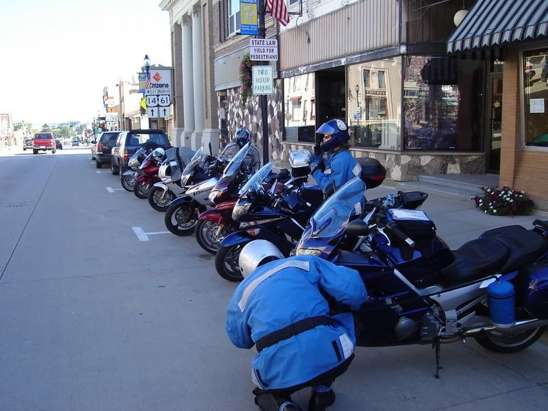 http://i66.photobucket.com/albums/h266/Jetpilot5/DSC00993.jpg