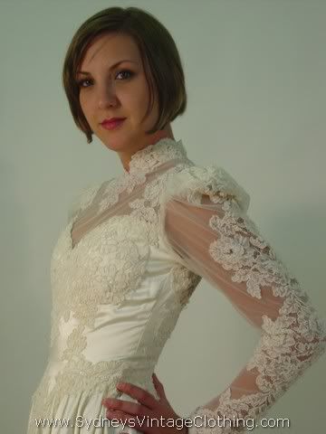 Vintage 70's Sweetheart Sheer Lace Ivory Wedding Dress Gown