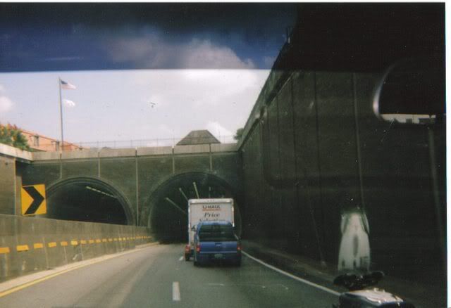 niki_s_x_on_uhaul-1.jpg