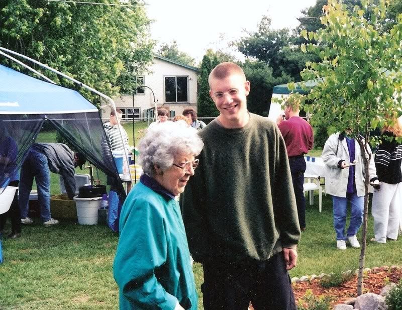 https://i66.photobucket.com/albums/h273/kheihn/001-Copy.jpg