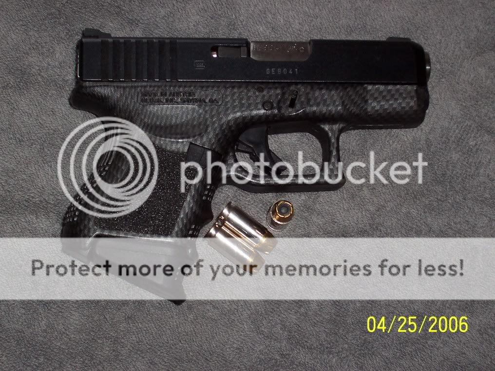 Pics Of My Carbon Fiber Glock With Scotchbrite Barrel The Firing Line